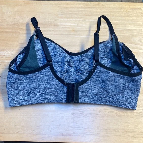 Motherhood maternity nursing bra. Sz Large. - Picture 2 of 3